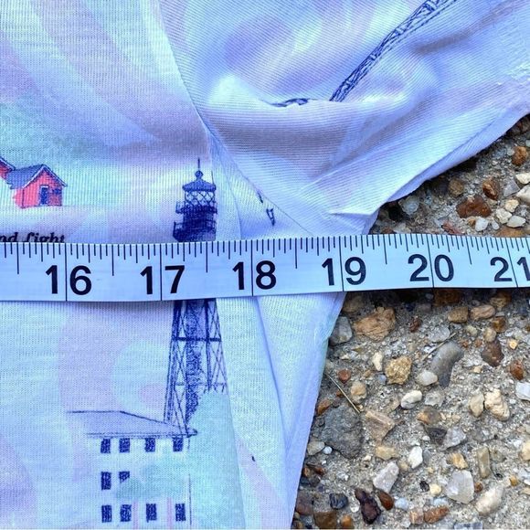 Like New Lighthouses of the Southeast Artisans Apparel Shirt Size M - Picture 4 of 9